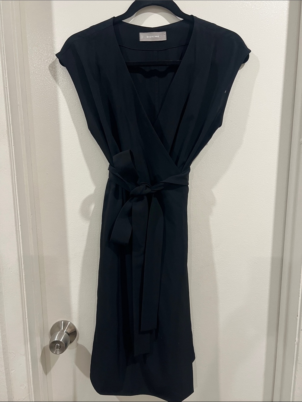 Everlane Black Wrap-Front Mini Dress with Tie Waist Sleeveless Vneck Size 0